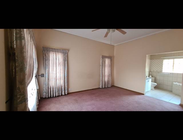 4 BEDROOM FREEHOLD FOR SALE IN CASHAN
